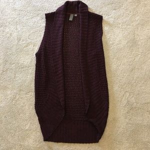Sweater vest